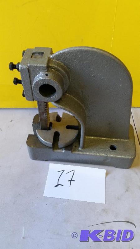 lot 17 image: Central Machinery 12 Ton Arbor Press
