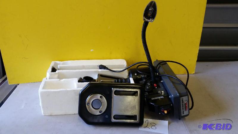 lot 28 image: Central-Machinery 8 in. Bench Mount Drill Press, 5 Speed