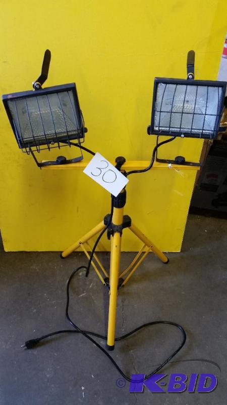lot 30 image: Luminar Fixed Dual Head Halogen Shop Light