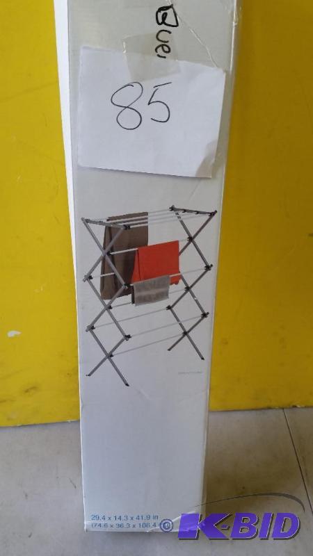 lot 85 image: Metal Drying Rack