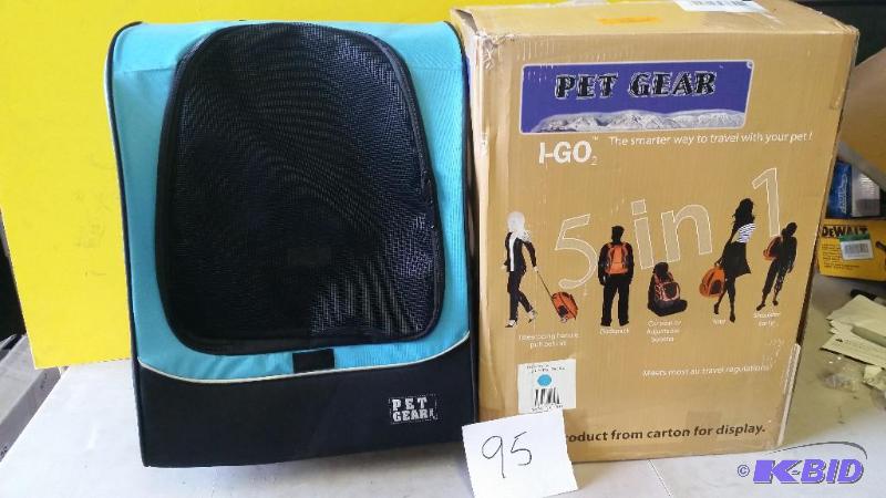 lot 95 image: I-Go Pet Gear 5 in 1