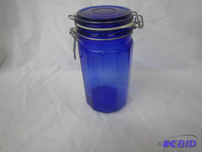 lot 165 image: 8 Blue Canister Jar
