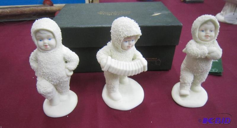 lot 173 image: Snowbabies Dancing to a Tune Set of 3