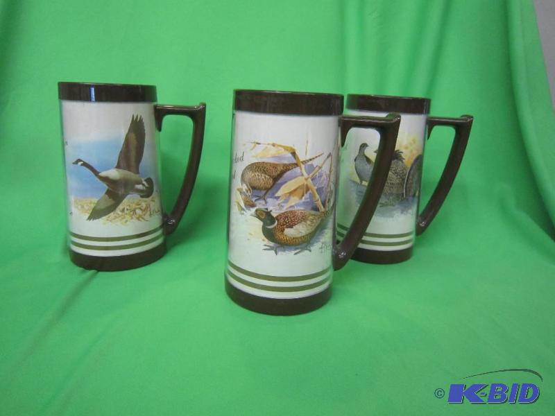 lot 180 image: 3 Thermo Serve Mugs