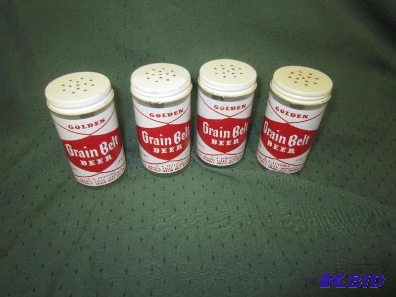 lot 192 image: Grain Belt Spice Jars