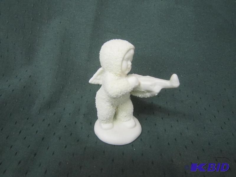 lot 204 image: COLLECTIBLE Snowbabies - Playing Violin Dept 56