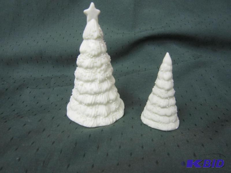 lot 218 image: COLLECTIBLE 2 - Snowbabies - Tree