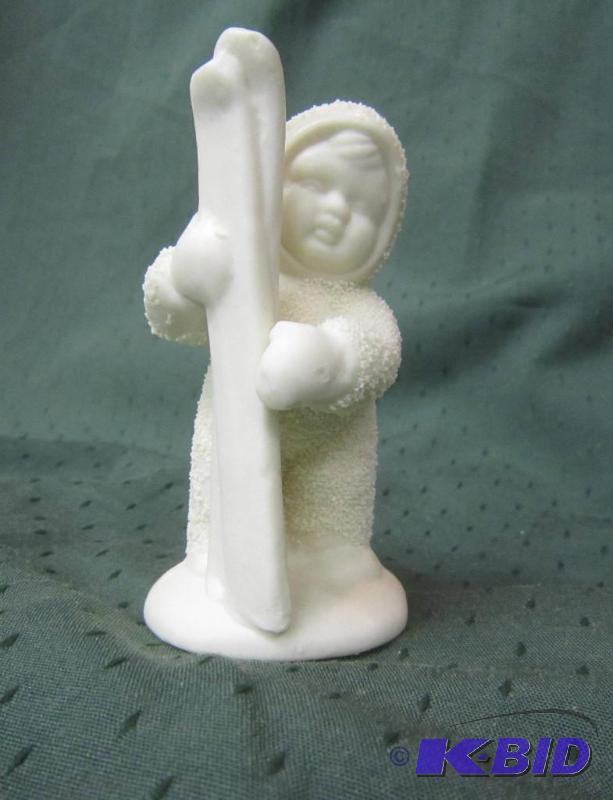 lot 224 image: COLLECTIBLE - SNOWBABIES