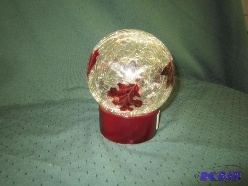 lot 275 image: NEW Lighted Light - Leaf Globe