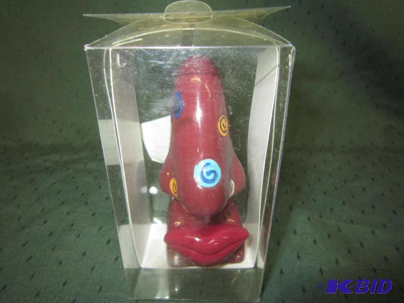 lot 285 image: Eye Glass Holder