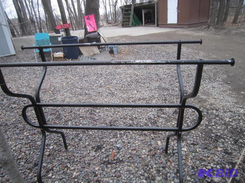 lot 300 image: Display Rack Double Sided - Great for Hanging Clothes or Linens