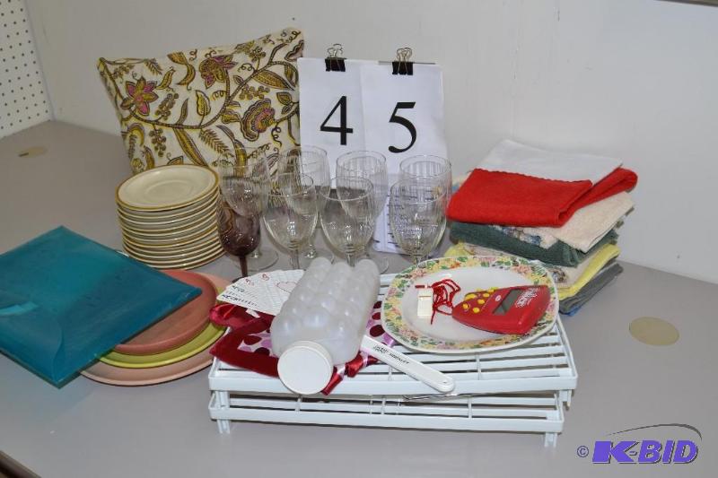 lot 45 image: Misc. household