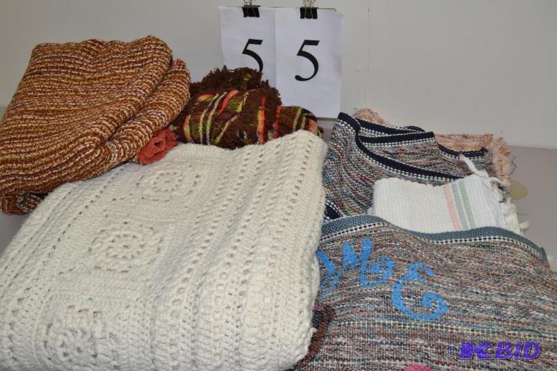 lot 55 image: Rugs and Afghans