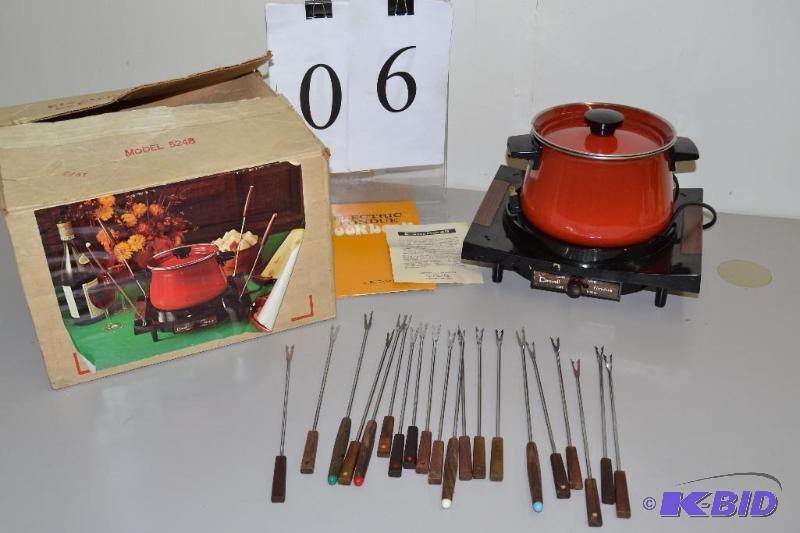 lot 6 image: Cornwall Electric Fondue