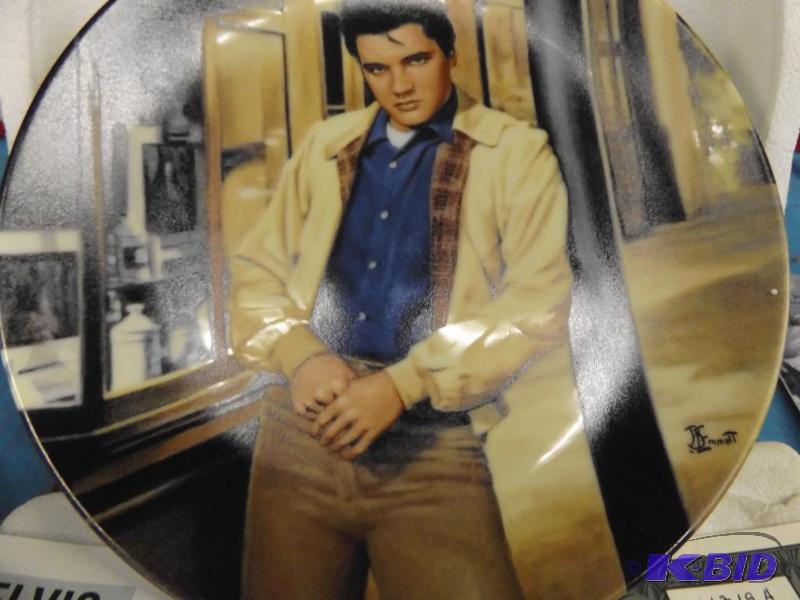 The Bradford Exchange  Elvis Decorative Plat...