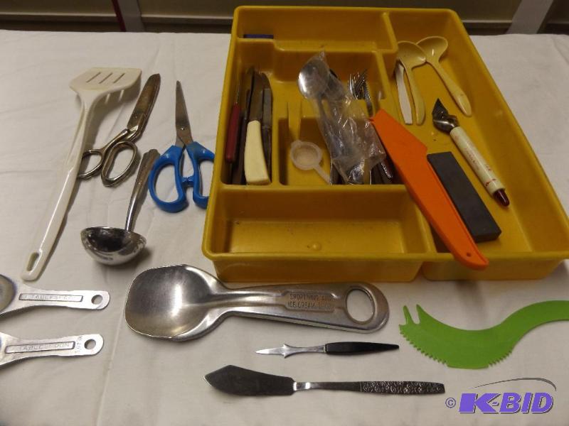 lot 184 image: Kitchen utensils...