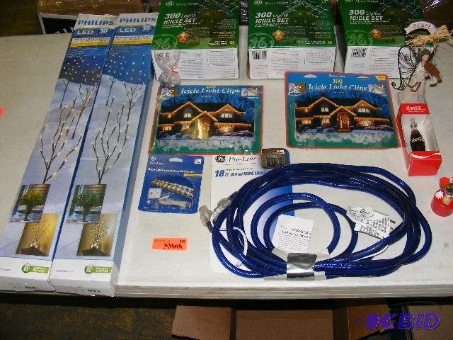 lot 206 image: Christmas Lights...