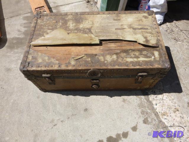 Vintage Trunk 13&quot X 30 12&quot X 17&qu...