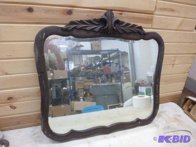 Vintage Mirror Joints are loose. Approximatel...