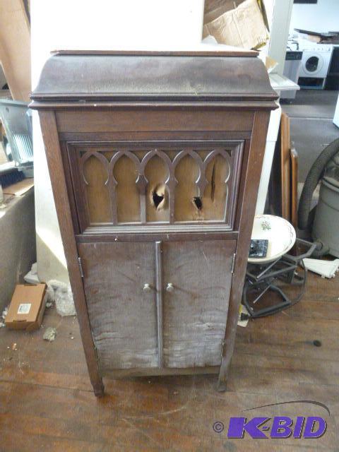 Vintage Phonograph Starr - Richmond, Indiana...