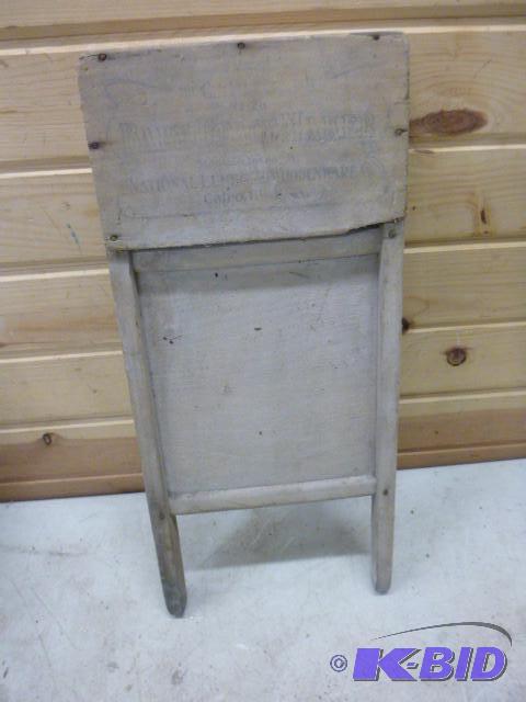Vintage Wash Board No. 20 National Woodenware...