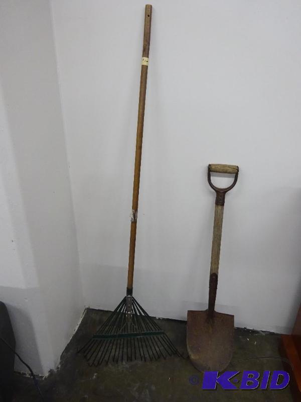 Fan Rack & Spade Shovel