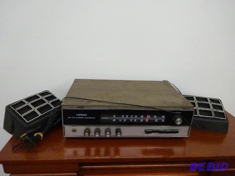 AMFM Stereo with 2 speakers