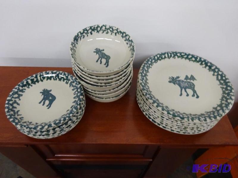 Moose Dish Set