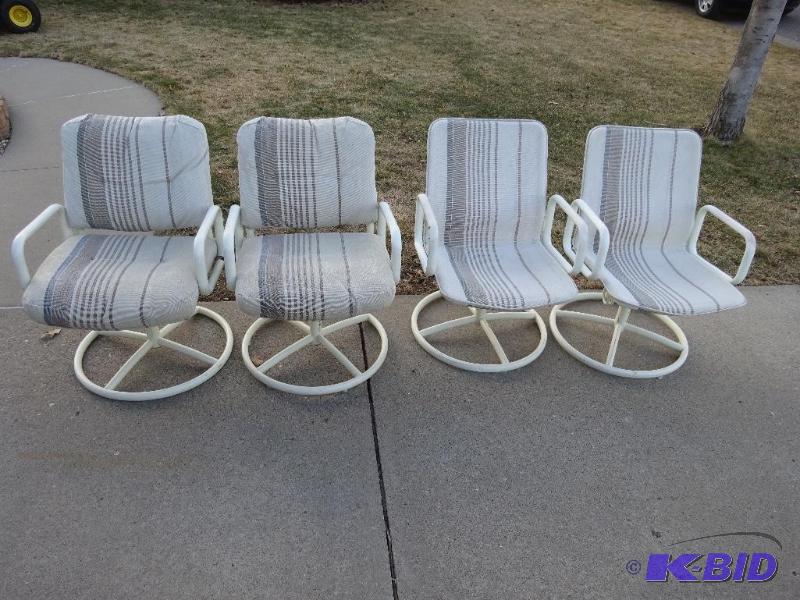2 Patio Chairs