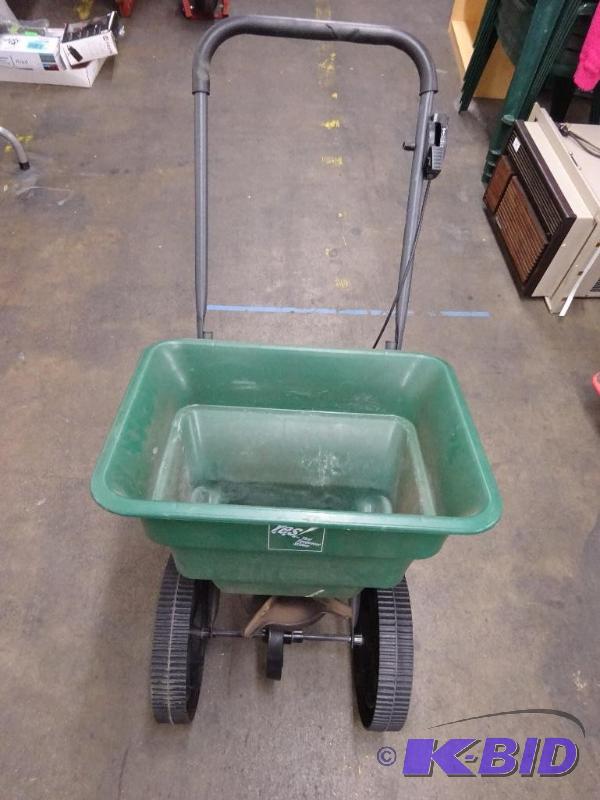 Lawn Spreader
