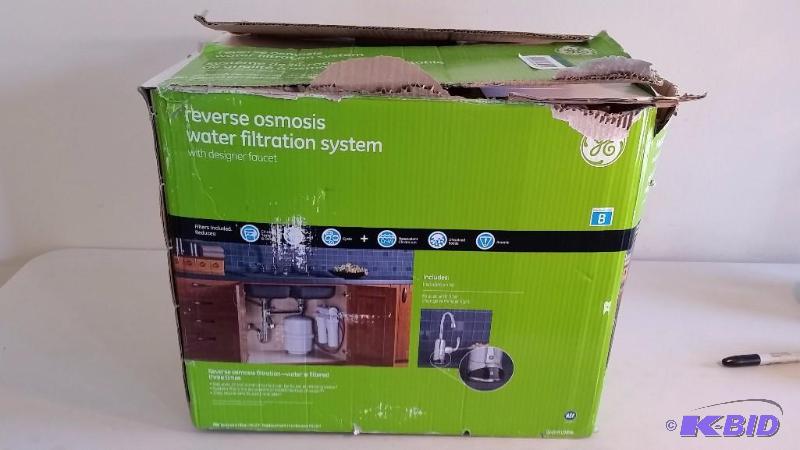 lot 18 image: GE Reverse Osmosis Filtration SystemBox Damaged.  All there