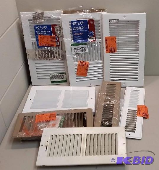 8 Item lot of Floor Vents and Air Exchange Vents