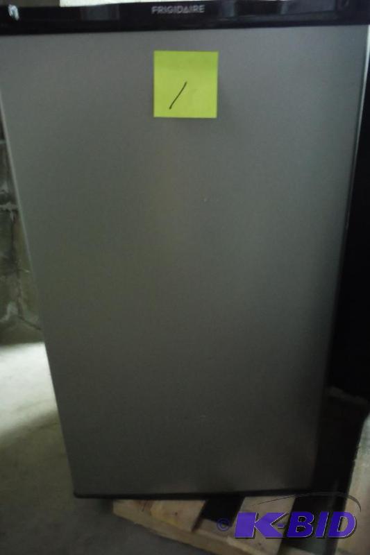 lot 1 image: Frigidaire - 3.3 Cu. Ft. Compact Refrigerator - Silver