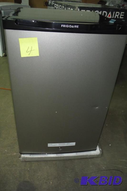 lot 4 image: Frigidaire FFPE4522QM Compact Refrigerator with 4.5 cu. ft. Capacity, in Silver Mist