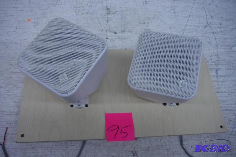 lot 95 image: 2 Boston Acoustics SOUNDWARE 4.5-Inch IndoorOutdoor Coaxial Speakers (White)