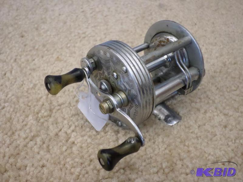 lot 11 image: Wards Sport King 40B Reel...