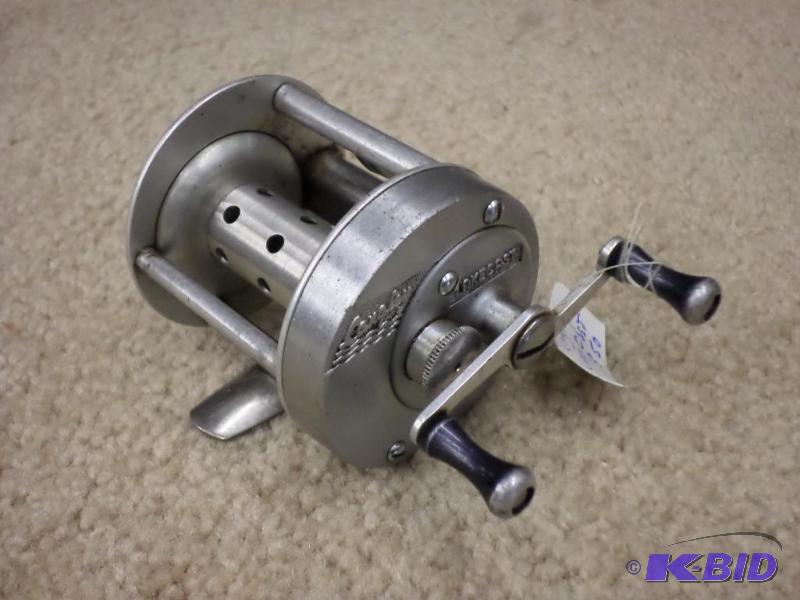 lot 3 image: Langley Lakecast 350 Reel...