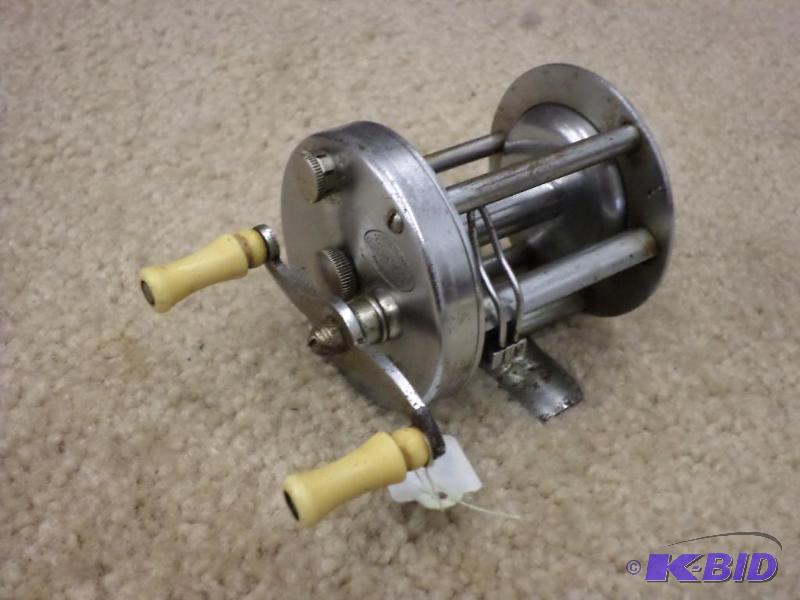 lot 44 image: South Bend 300C Reel...