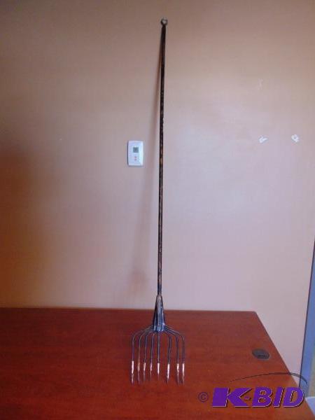 8 Tong Fishing Spear...