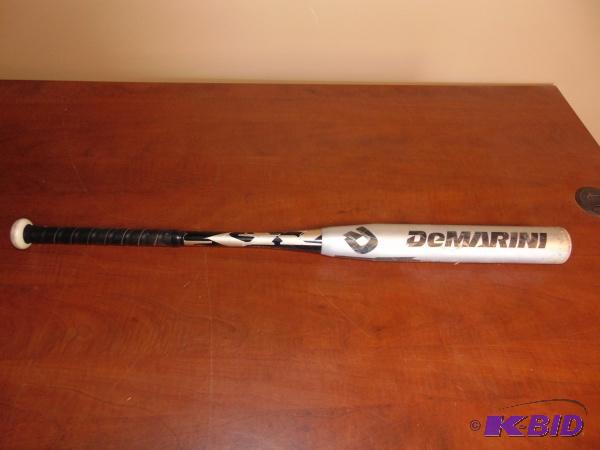 Demarini&nbspAluminum Bat   32&quot and 21 ...
