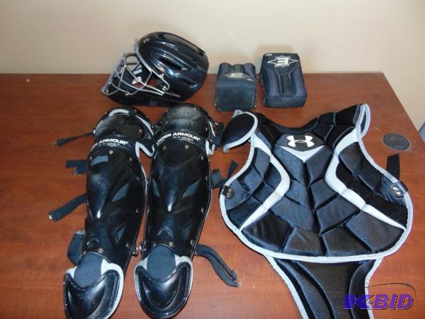 Under Armor Catching Gear   Shin guards  Helm...