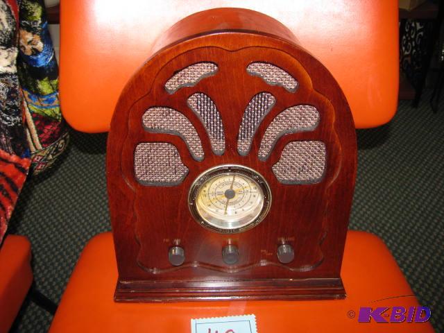 nostalgic radio &quotAM&quot only see photo...