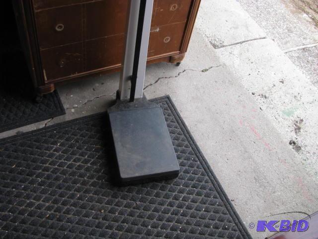 vintage health o meter MD office scale with h...