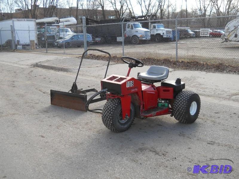 Toro Sand Pro 3000 with 40 Plow Blade. Runs.