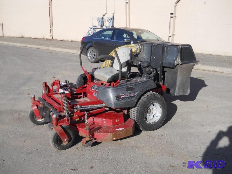 Ferris Zero Turn 61 Riding Lawnmower. Starts, Runs and Cuts.