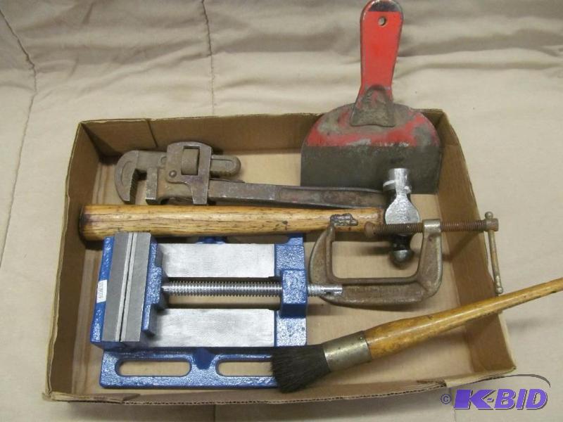Vise, hammer, clamp