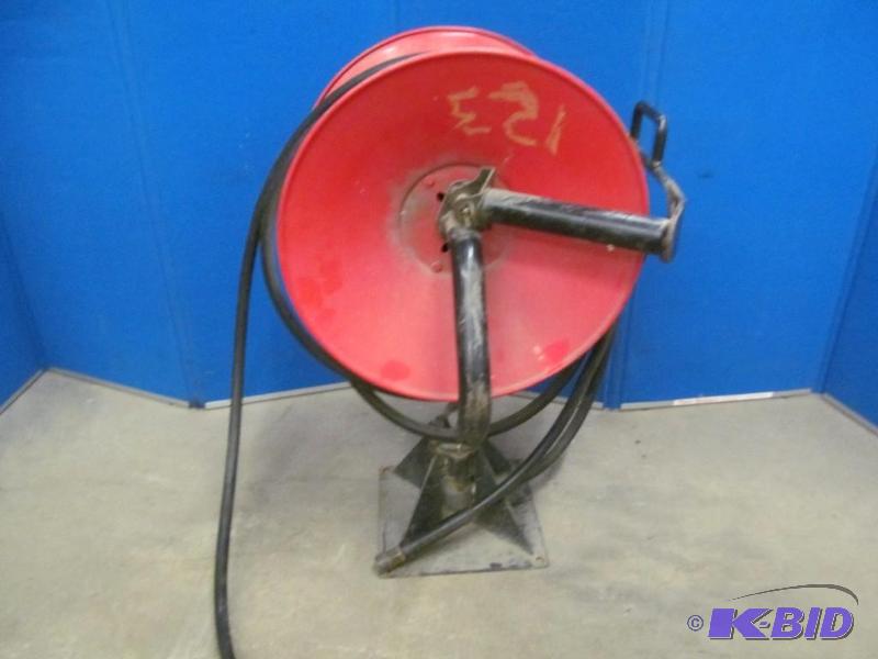 Pressure washer hose reel