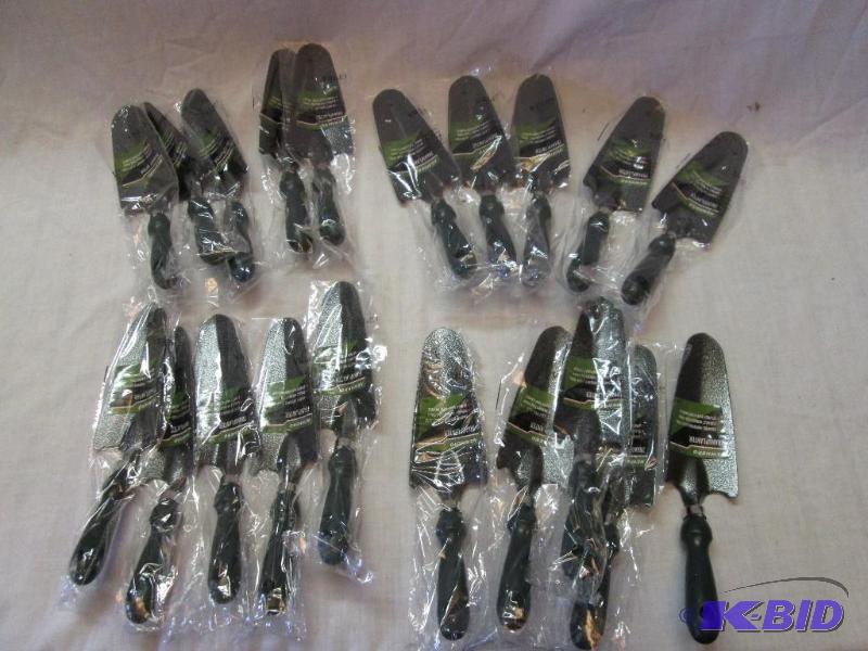 Lot of 20 New Hero Transplanter - Stamped Har...