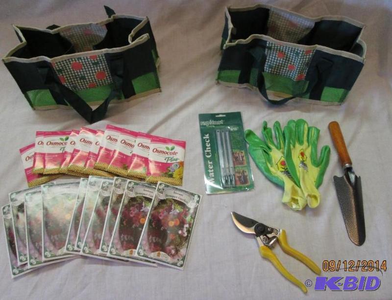 Gardening Beginers Lot - 2 Tools Bags - Trowe...