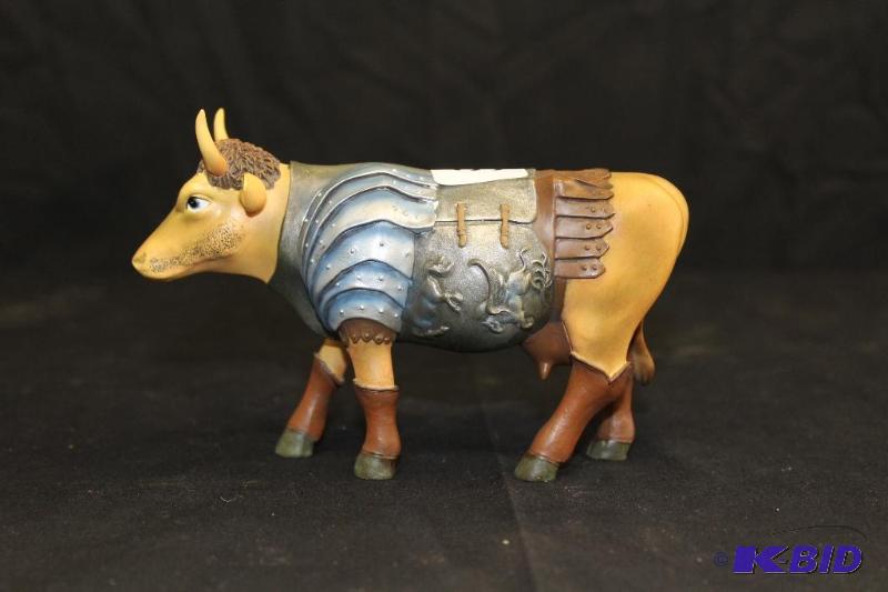 lot 155 image: Cow Parade